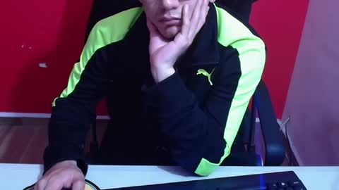 Snapshot of kael_art_d chatting on October 30, 2025, 7:10 am kael_art_d online show from October 30, 2025, 7:10 am