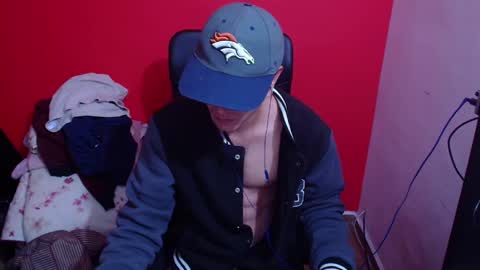 Snapshot of kael_art_d chatting on November 16, 2025, 6:19 am kael_art_d online show from November 16, 2025, 6:19 am