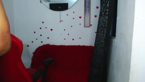 Snapshot of kael_fox chatting on April 7, 2026, 5:57 pm kael_fox online show from April 7, 2026, 5:57 pm