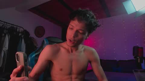 Snapshot of kael_owens chatting on November 28, 2025, 5:59 pm Kael Owens online show from November 28, 2025, 5:59 pm