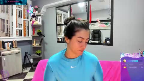 Antonella online show from March 10, 2025, 4:35 pm