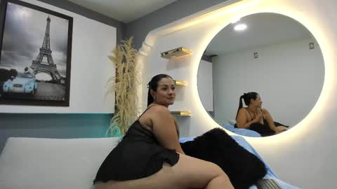 Antonella online show from October 8, 2025, 5:16 am