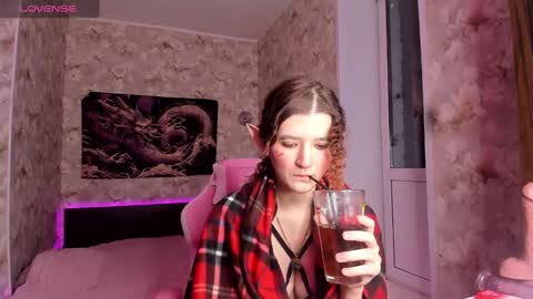 Snapshot of kai_and_gerda636 chatting on January 26, 2025, 7:31 pm kai_and_gerda636 online show from January 26, 2025, 7:31 pm