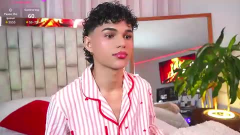 Snapshot of kai_onfire chatting on June 29, 2026, 10:43 pm kai_onfire online show from June 29, 2026, 10:43 pm