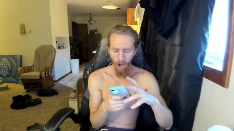 Kaiku77 online show from October 3, 2025, 4:37 pm