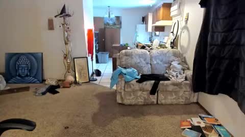 Kaiku77 online show from December 1, 2025, 6:35 pm