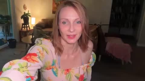 Kailee Smile online show from June 20, 2026, 4:48 am