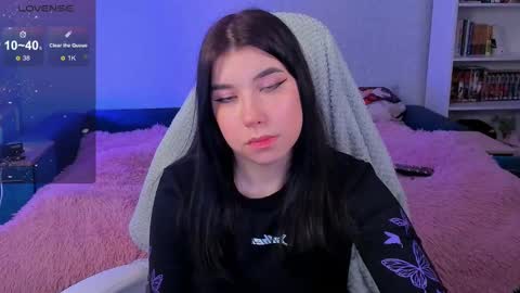 Kailey NONUDE online show from December 11, 2024, 6:20 pm