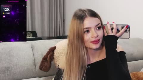 Snapshot of kailyn_moen01 chatting on January 16, 2025, 1:37 am Kailyn online show from January 16, 2025, 1:37 am