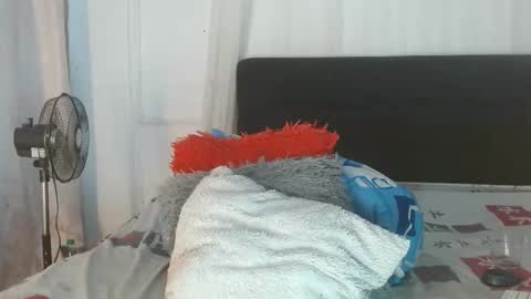 kaimysex online show from April 15, 2026, 7:58 pm