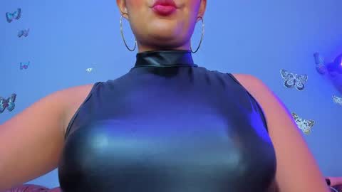 kaira_mosse_ online show from April 19, 2026, 6:10 pm