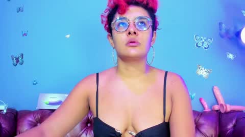 kaira_mosse_ online show from May 16, 2026, 11:42 am