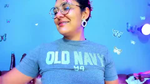 kaira_mosse_ online show from May 27, 2026, 11:40 am