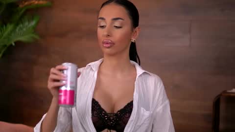 Snapshot of kairaandrews chatting on February 20, 2026, 7:47 pm Kaira online show from February 20, 2026, 7:47 pm