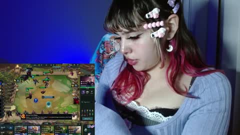 Snapshot of kairilovescumm chatting on January 12, 2025, 1:32 am Kairi online show from January 12, 2025, 1:32 am