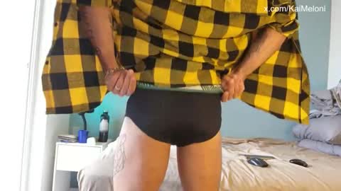 Snapshot of kairos_xx chatting on October 19, 2025, 5:02 pm Kairos Meucci online show from October 19, 2025, 5:02 pm