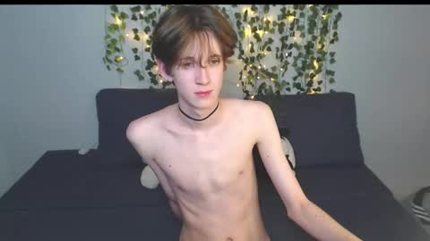 slutkai online show from September 26, 2025, 7:18 pm