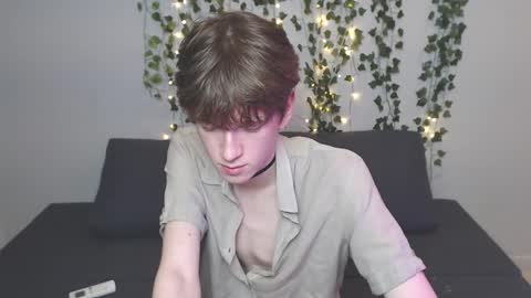 slutkai online show from October 14, 2025, 8:09 pm