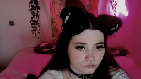 Snapshot of kaisythesmall chatting on October 18, 2025, 5:54 am Kessy online show from October 18, 2025, 5:54 am