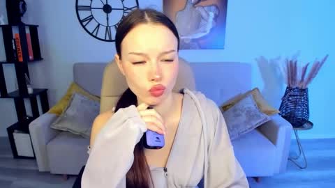 Snapshot of kaitlyncandy chatting on January 18, 2025, 11:43 am Kaitlyn online show from January 18, 2025, 11:43 am