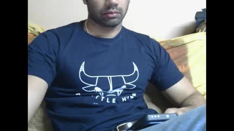 Vicky online show from March 5, 2025, 5:18 am