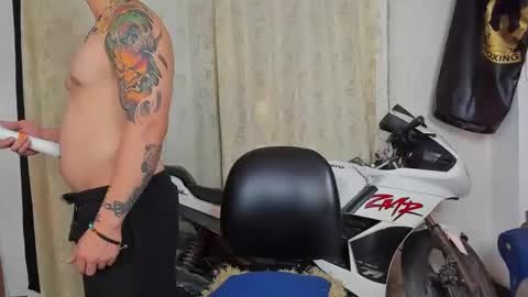 Snapshot of kaledd_musclee chatting on January 10, 2025, 7:11 pm Kaledd musclees room Master online show from January 10, 2025, 7:11 pm