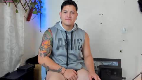 Snapshot of kaledd_musclee chatting on March 9, 2025, 11:03 am Kaledd musclees room Master online show from March 9, 2025, 11:03 am