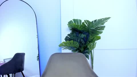 Kali Bloom  online show from February 4, 2026, 11:31 pm