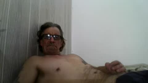 Snapshot of kalifornia91666 chatting on December 18, 2024, 6:10 am kalifornia91666 online show from December 18, 2024, 6:10 am