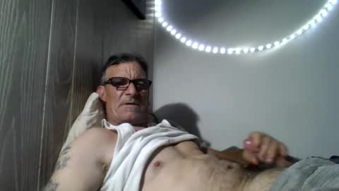 Snapshot of kalifornia91666 chatting on November 3, 2025, 10:42 pm kalifornia91666 online show from November 3, 2025, 10:42 pm