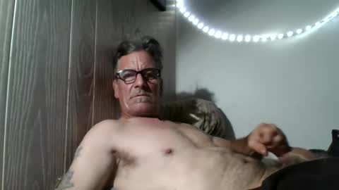 Snapshot of kalifornia91666 chatting on November 15, 2025, 8:33 am kalifornia91666 online show from November 15, 2025, 8:33 am