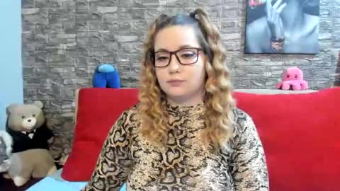 Snapshot of kalindahot chatting on February 18, 2026, 7:10 pm kalindahot online show from February 18, 2026, 7:10 pm