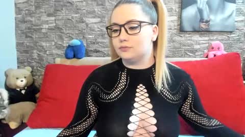 Snapshot of kalindahot chatting on February 19, 2026, 8:05 pm kalindahot online show from February 19, 2026, 8:05 pm