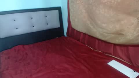 Snapshot of kalipso_n_jones chatting on February 4, 2025, 4:08 pm Kalipso and Jones online show from February 4, 2025, 4:08 pm