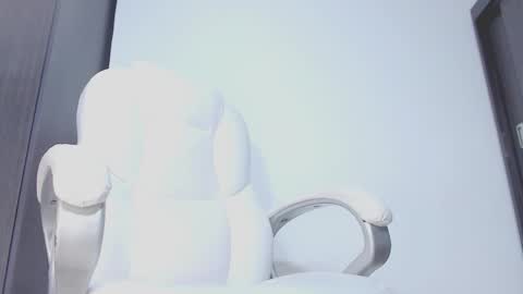 Hannah online show from November 7, 2025, 3:50 am