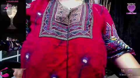 Alisha online show from November 12, 2025, 10:04 am