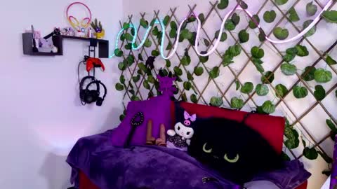 Kalypzo  online show from April 18, 2026, 9:04 pm