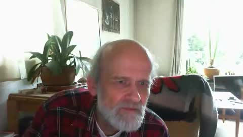 kamabo2 online show from April 15, 2026, 5:09 pm