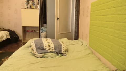 Snapshot of kameliy666 chatting on February 4, 2025, 11:49 am Kameliy666 online show from February 4, 2025, 11:49 am