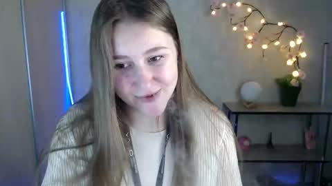 kamilla_love_ online show from May 22, 2026, 1:28 pm