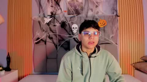 kandyfrees online show from October 28, 2025, 11:25 am