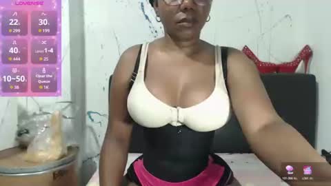 Paola online show from December 21, 2025, 3:52 pm