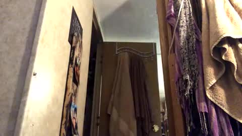 Tucker online show from October 29, 2025, 2:03 am