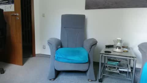 Snapshot of kantebra chatting on October 30, 2025, 8:49 am Kante online show from October 30, 2025, 8:49 am