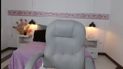 kaoryy_1 online show from January 7, 2026, 11:34 am