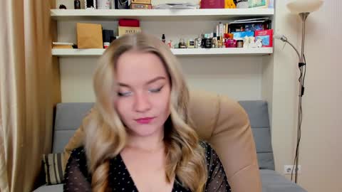 Snapshot of kara_smith_ chatting on December 26, 2024, 10:09 pm Kara. Off from 15th till 24th of December online show from December 26, 2024, 10:09 pm