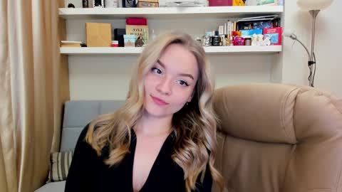 Snapshot of kara_smith_ chatting on December 30, 2024, 12:11 am Kara. Off from 15th till 24th of December online show from December 30, 2024, 12:11 am