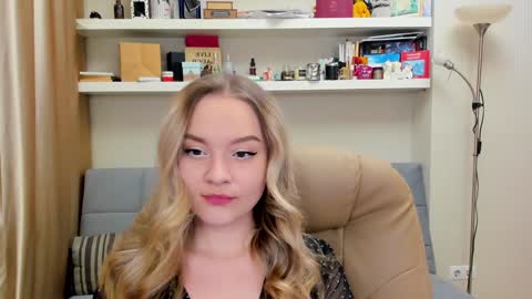 Snapshot of kara_smith_ chatting on January 26, 2025, 12:26 am Kara. Off from 15th till 24th of December online show from January 26, 2025, 12:26 am