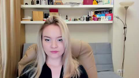 Snapshot of kara_smith_ chatting on February 8, 2025, 10:29 pm Kara. Off from 15th till 24th of December online show from February 8, 2025, 10:29 pm