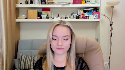 Snapshot of kara_smith_ chatting on February 22, 2025, 12:38 am Kara. Off from 15th till 24th of December online show from February 22, 2025, 12:38 am